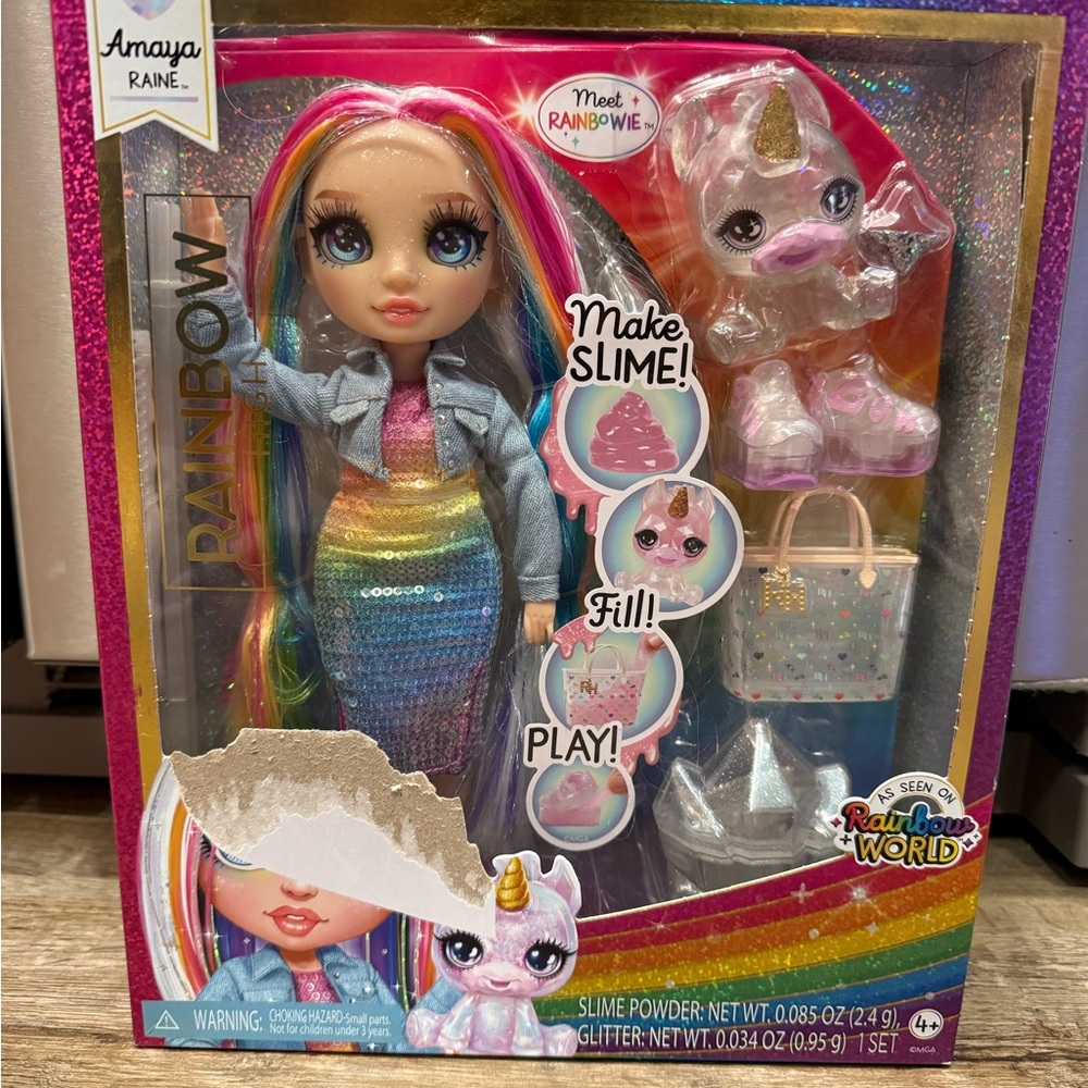 New in Box Rainbow High Amaya Raine with Slime
Kit & Pet 11' Shimmer Doll